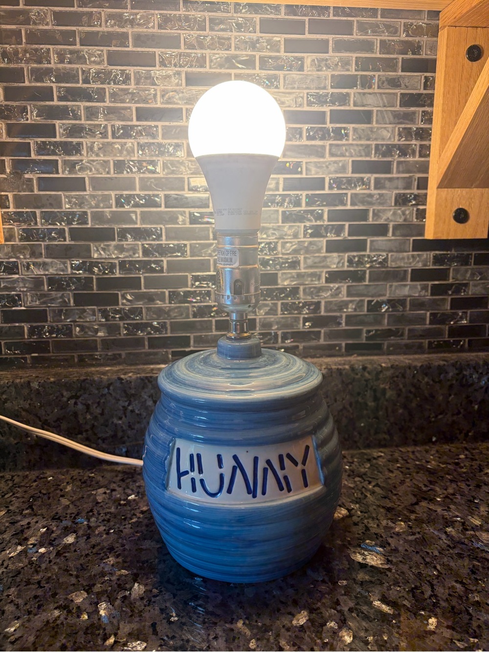 Vintage Disney Winnie the Pooh Hunny Pot Lamp Storybook Character Tested Works